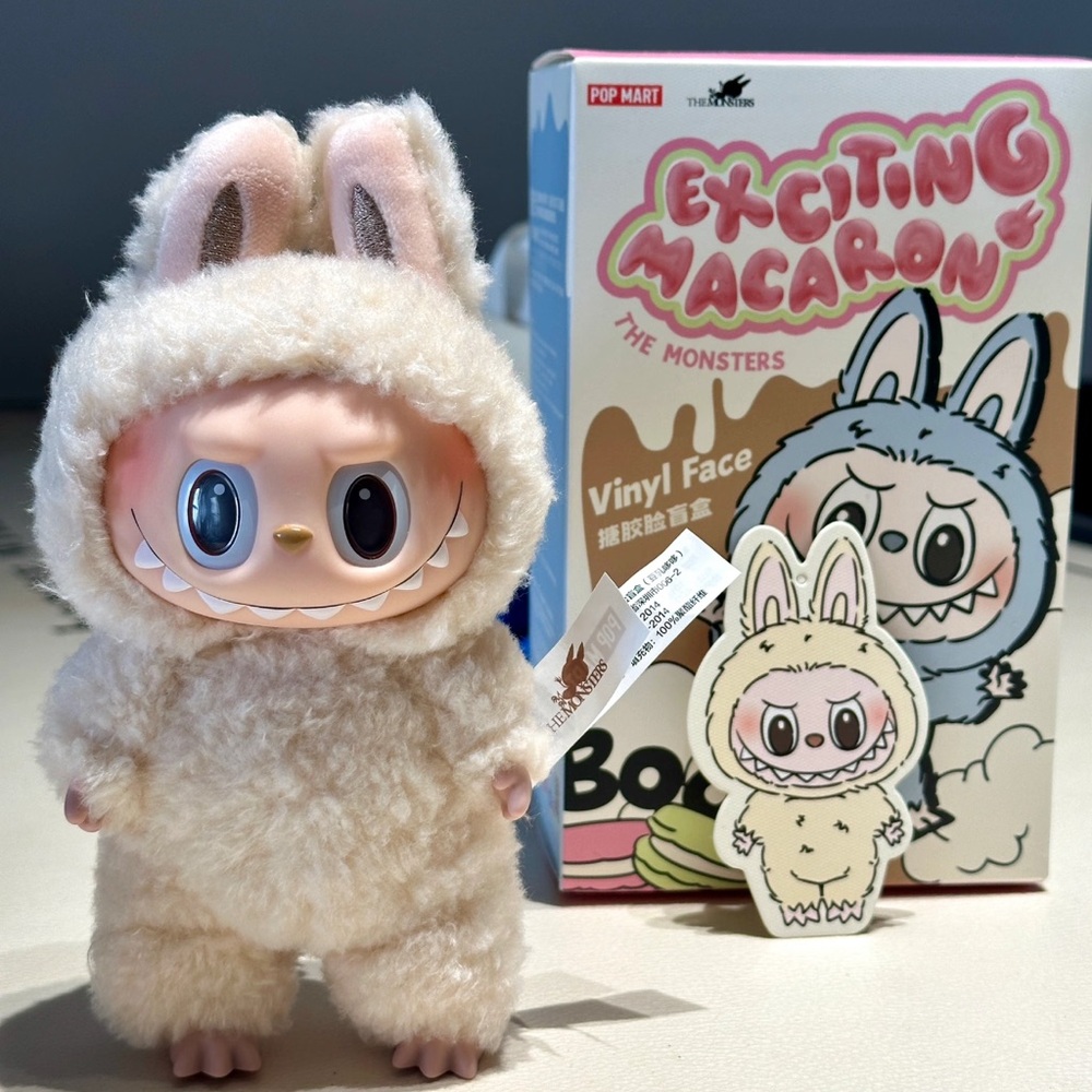 Labubu Exciting Macarons Soymilk (Unopened)